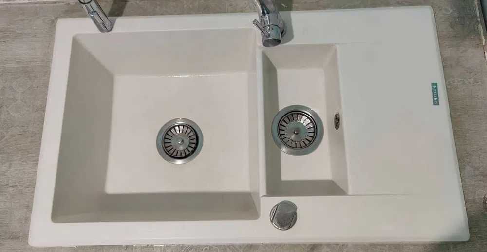 Гранитна кухненска мивка - Бежов гланц - Pyramis