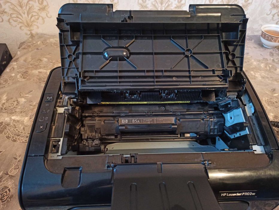 Принтер HP laserjet P1102w