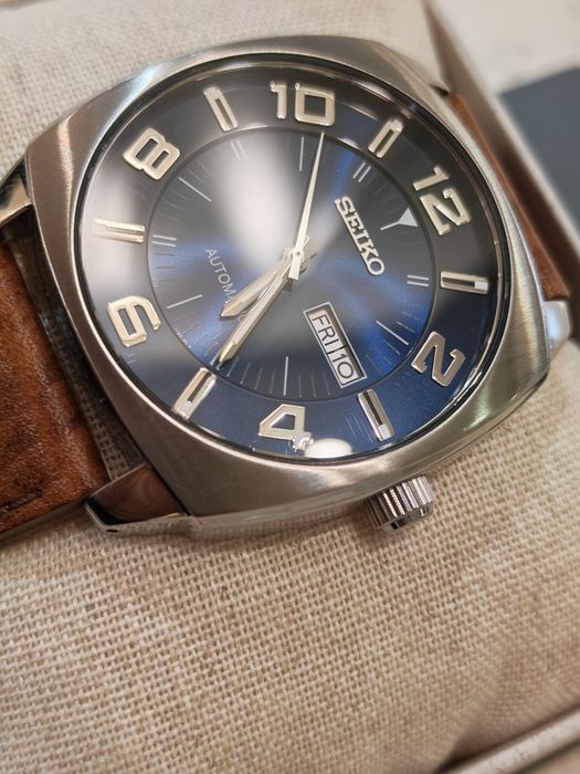 Продам механические часы SEIKO