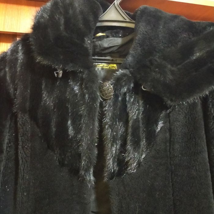 Продам шубу мутон натуралка