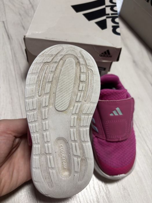 Детски маратонки adidas номер 23,5