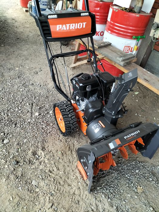 Продам снегоуборщик Патриот Сибирь 57