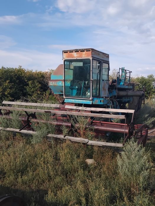 Продам Два комбайна