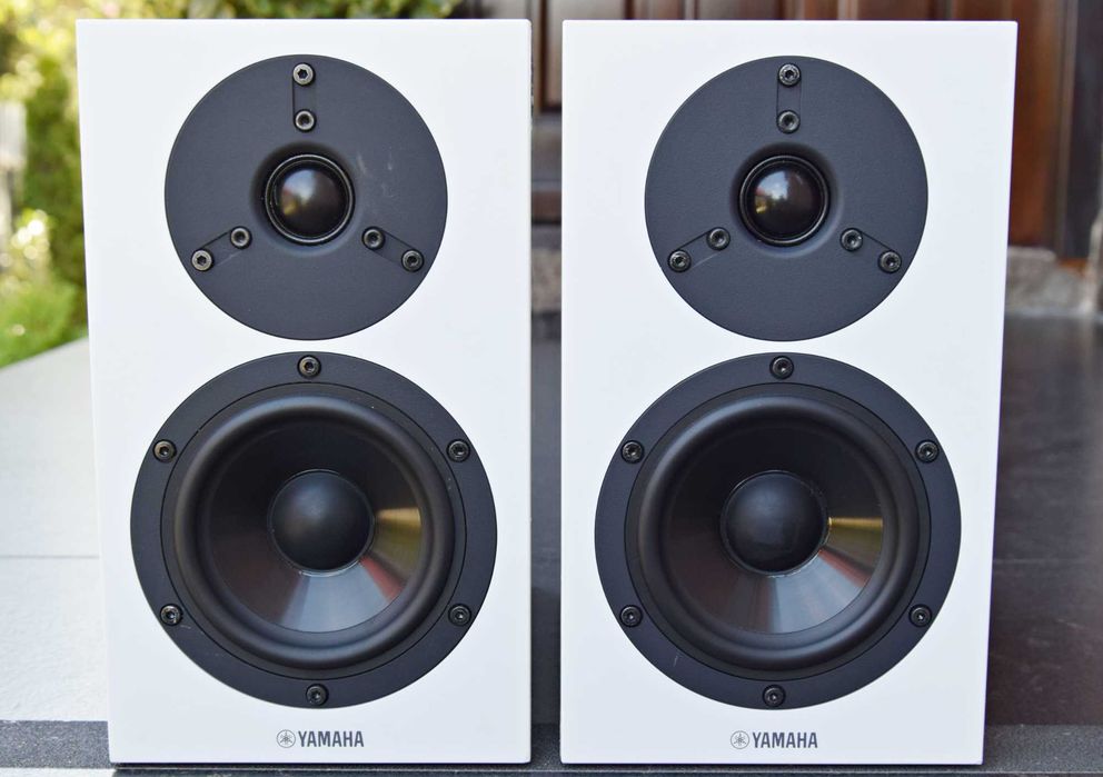 Boxe Yamaha NS-BP 200