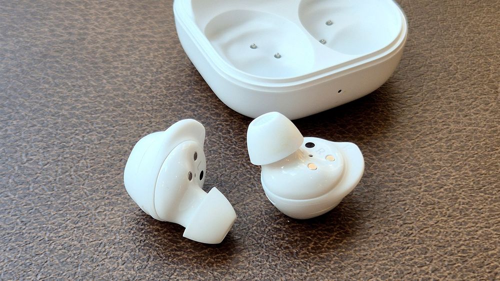 Новые наушники Samsung core