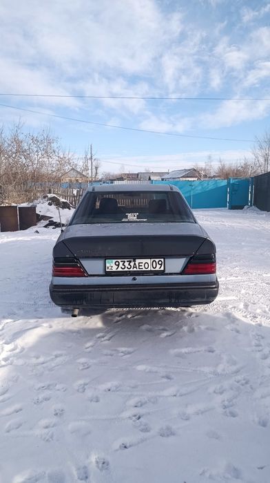 Мерседес 124 2,2