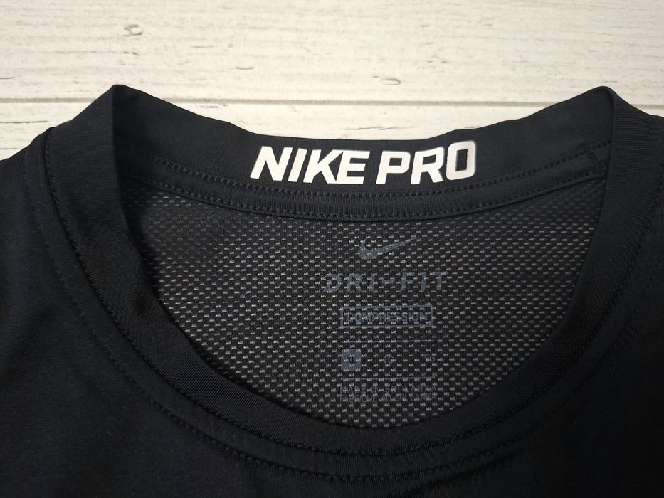 Nike Pro-Ориг. Тениска Нова!