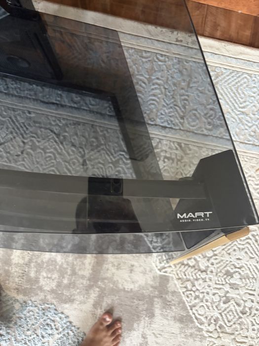 Телевизор Samsung, подставка Mart, стик android Xiaomi