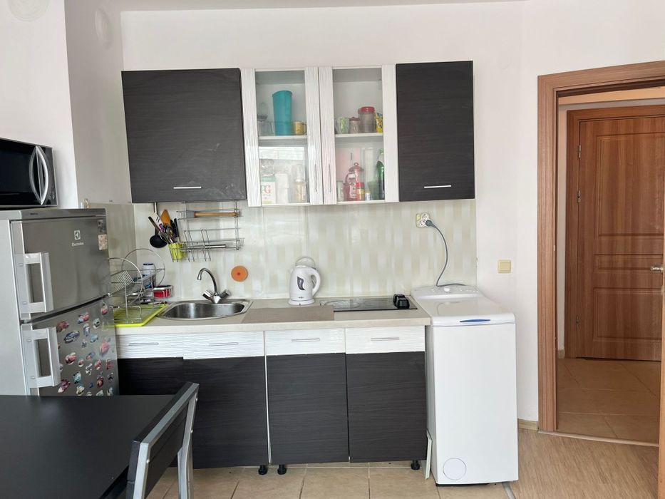 Дава се под наем Двустаен апартамент в с. Кранево, Област Добрич - 60 кв.м за 280.5 € - Снимка #2