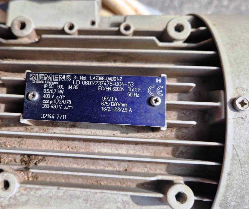 fierăstrău cu bandă pentru metal  Bianco 280 MANf