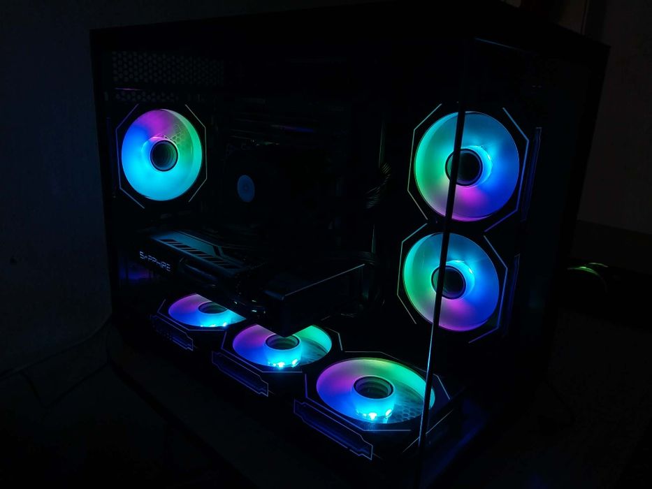 Геймърски компютър с Монитор и д-р. i5-4460, 4GB RX570, 16GB RAM, SSD 120GB и SSD 480GB