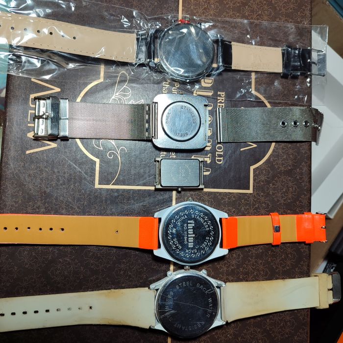 Лот наручных часов