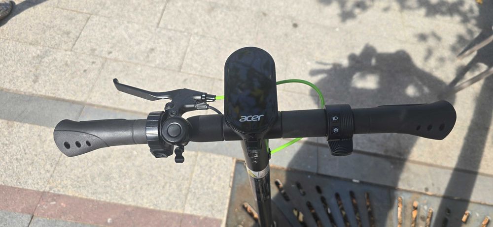 Електрическа тротинетка Acer ES Series 3 AES023, зарядно, 3 м. гаранция