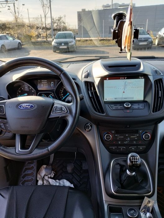 Vînd sau schimb Ford kuga benzina