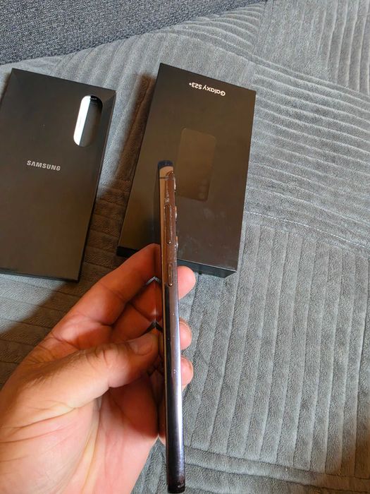 Vand telefon samsung s23 +
