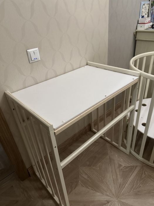 Продам детскую кроватку Incanto