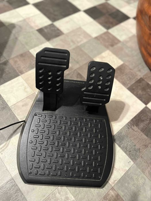 Volan ThrustMaster T150