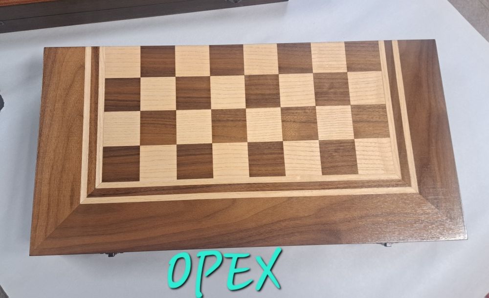Нови Кутии за Шах и Табла 48×48 см  Орех/Махагон