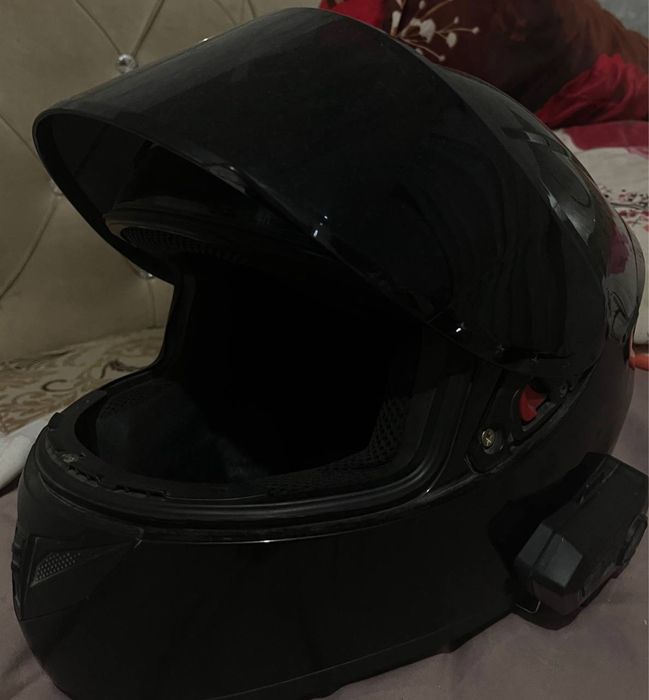 Шлем хороший пару царапин