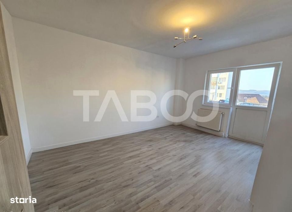 Apartament 3 camere decomandat 2 bai balcon Mihai Viteazul Sibiu — fotografia 1