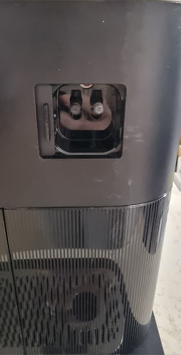 Кафемашина Delonghi Gran Lattissima с транспортен дефект