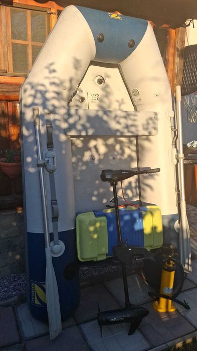Barca Zodiac 2,40m cu motor electric