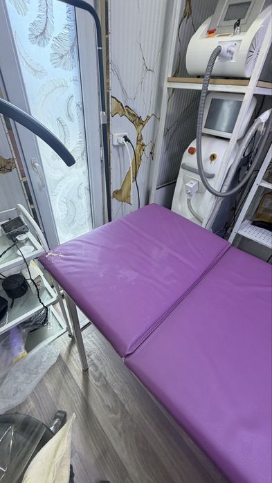 Кушетка для салона красоты