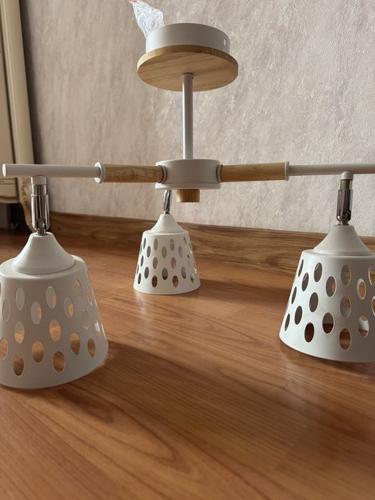 Люстра цвета «серебро», “белого цвета”