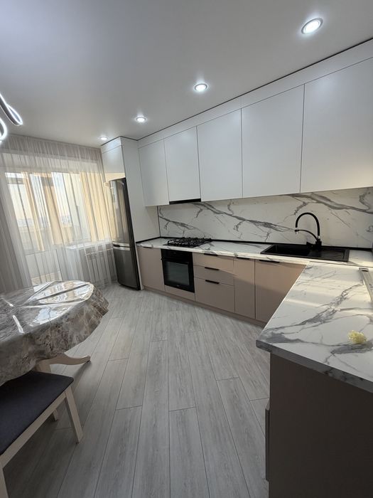 Сдам квартиру в Лайф Парк .