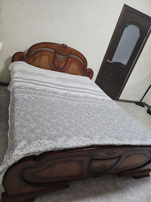 Продам кровать с матросом вместе