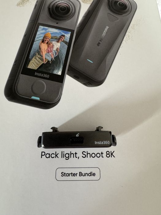 Insta360 x4 Air Starter Bundle + card microSD