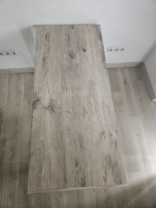 Стол на кухню или кабинет