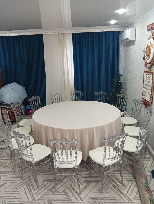 Продам круглые столы Уральск