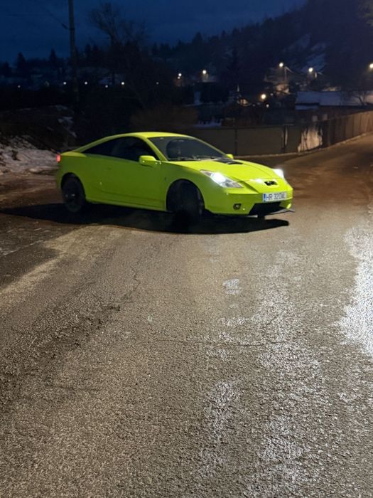 Toyota celica vand sau schimb cu hala metalica