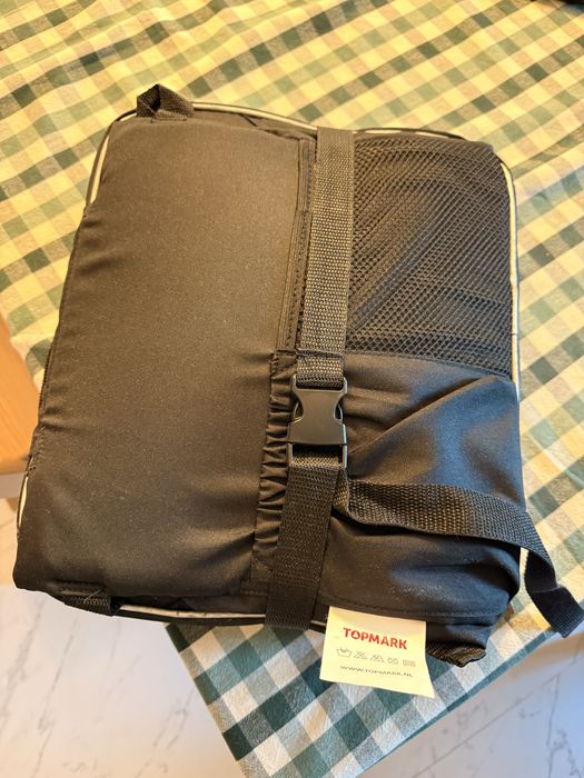 Topmark преносимо столче за хранене Booster UP Black