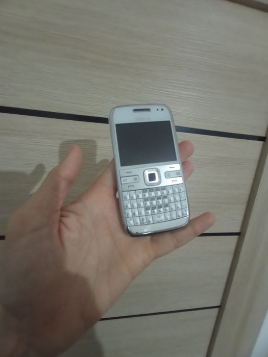 Nokia E72 Original.