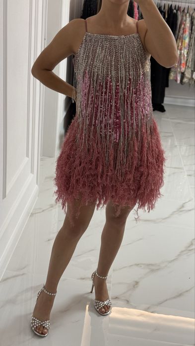 Rochie Asos cu franjuri si puf