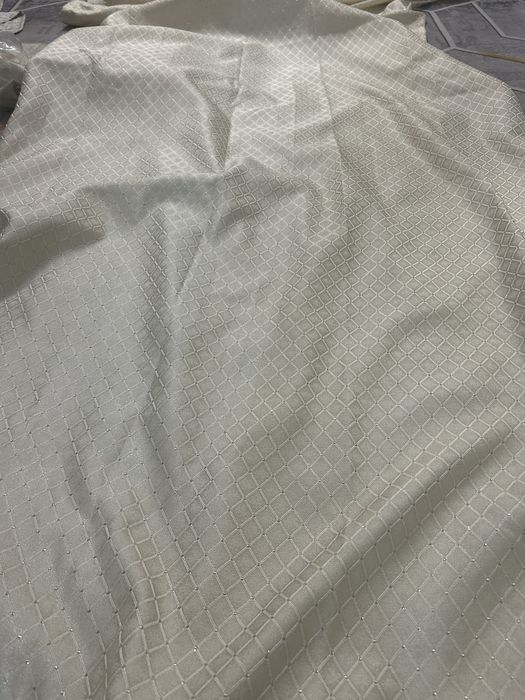 Продам шторы беж