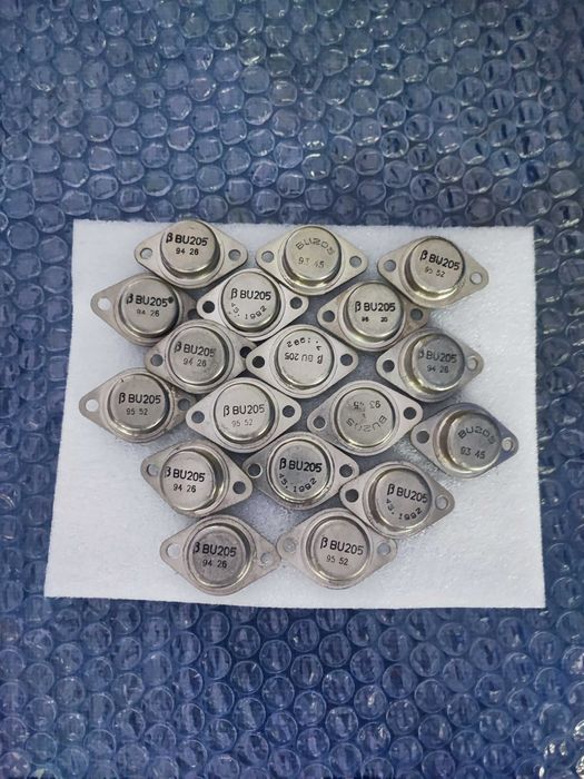 Tranzistori de putere BU205 în carcasă TO-3 – 18 buc disponibil