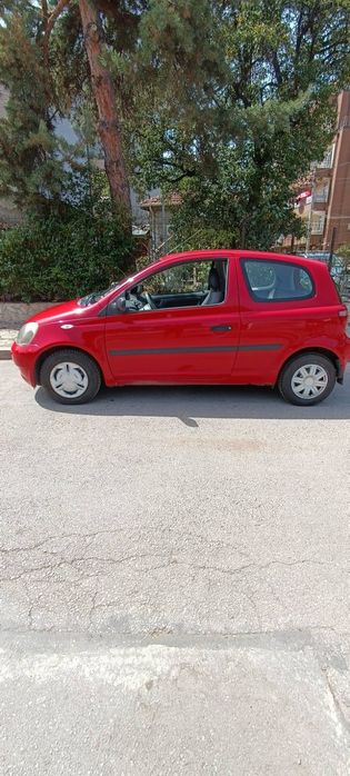 Лек автомобил Toyota Yaris