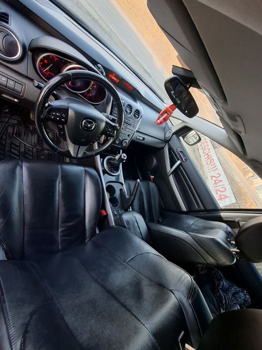 Vând mazda cx7 2012