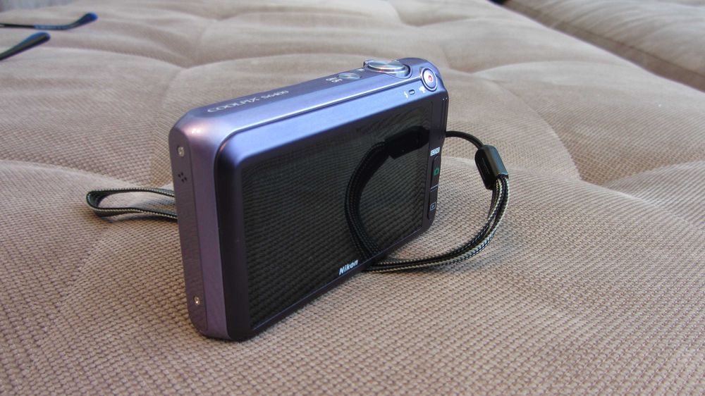 фотоапарат компактен Nikon s6400