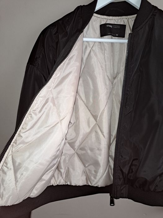 Черно яке бомбър