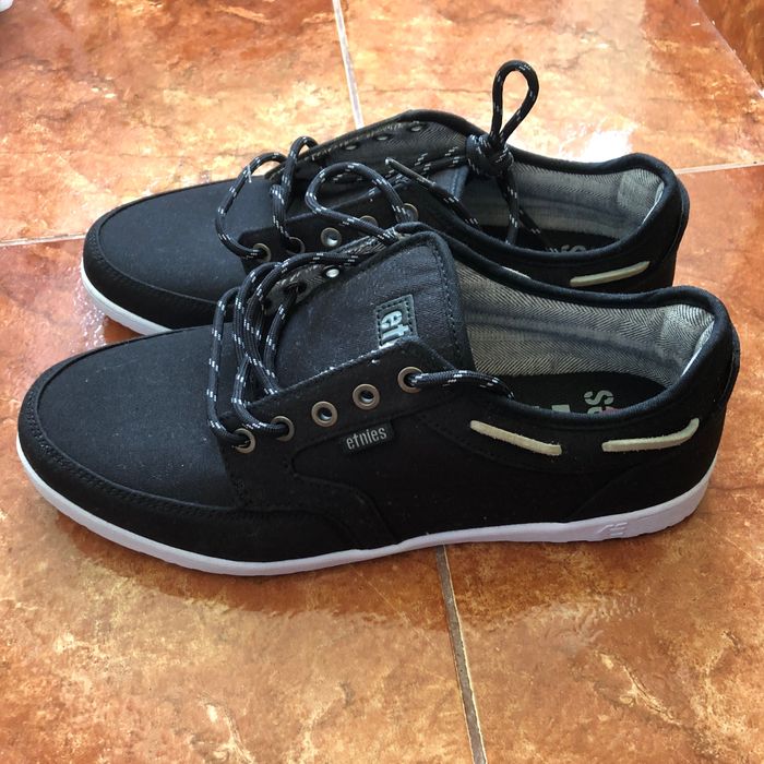 Etnies чисто нови обувки / кецове номер 43 Черни