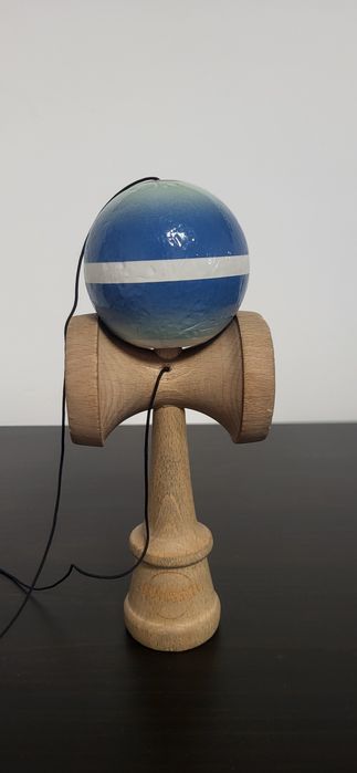 Kendama sweets broken shape horizon fade