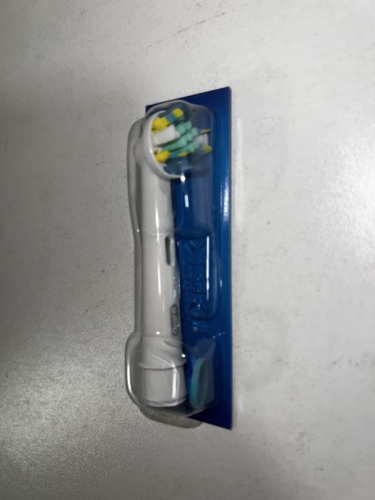 Насадки для электронных щеток Oral-B