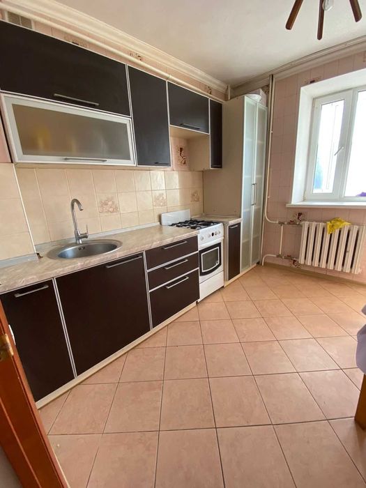 Продам  комнатную Болашак