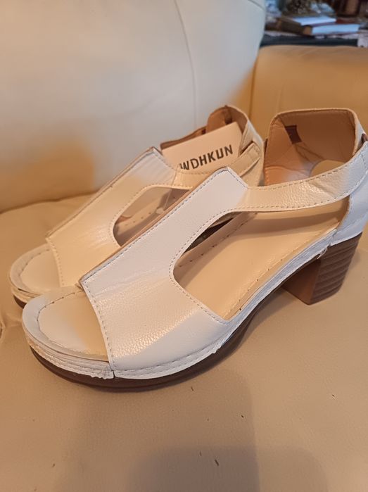 Sandale  de vara pentru damă!