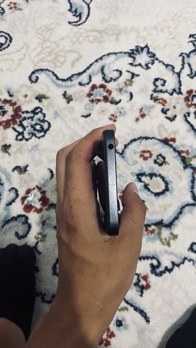 Poco C65 смартфон