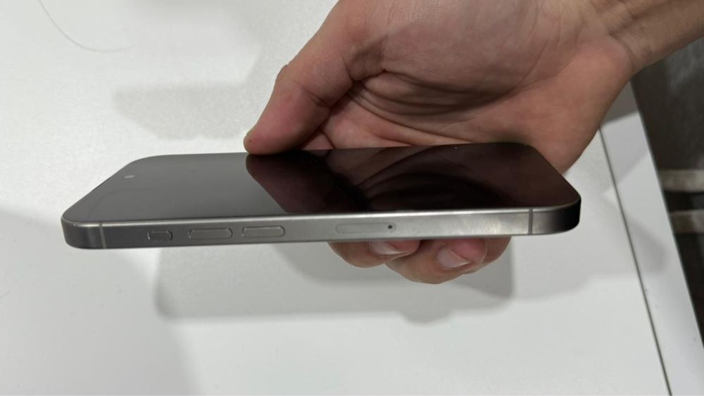 Продам 15 про в хорошем состояние.